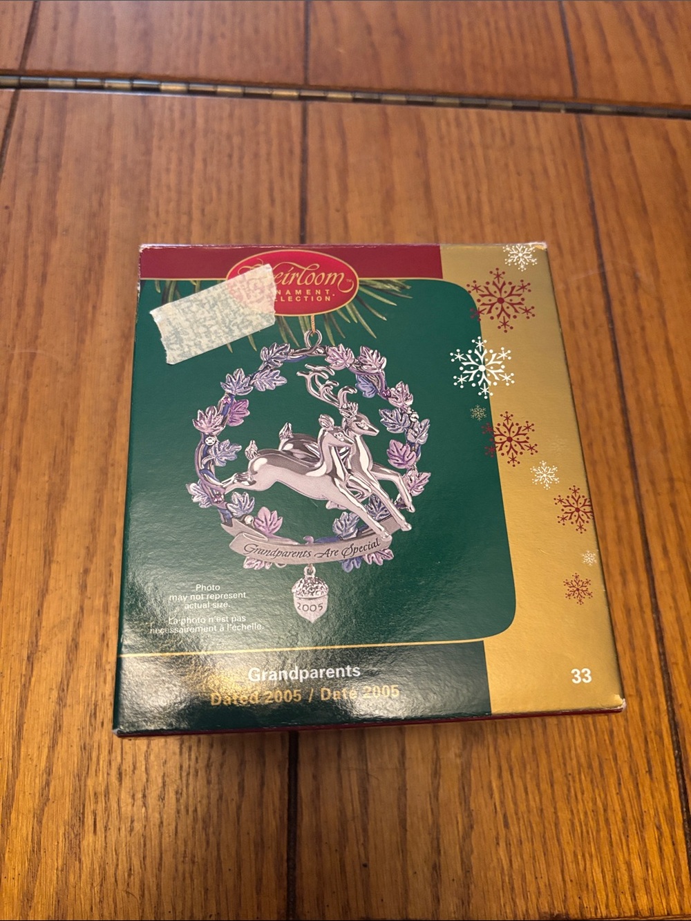Hallmark Green & Gold Grandparents Wreath Ornament